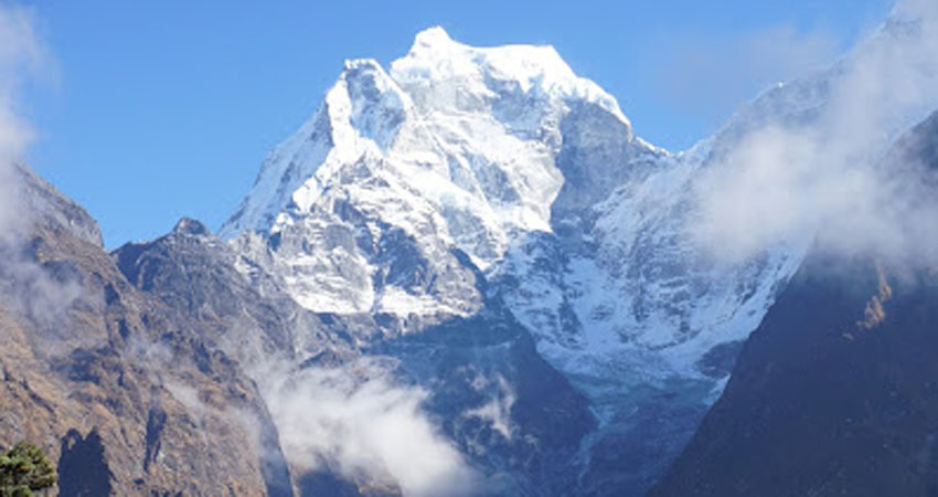 Khangtega, technical mountain in the everest region nepal
